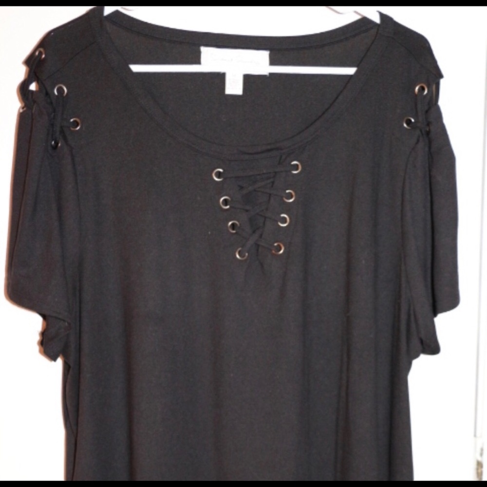 SEXY BLACK LACE UP SS TOP SZ 3X